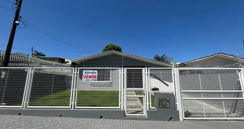 Casa com 03 quartos, localizada no presidente médici, um excelente lugar para morar.