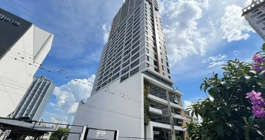 Vendo apartamento com 02 quartos e com móveis no Edifício ICON, centro de Chapecó, por 745 mil