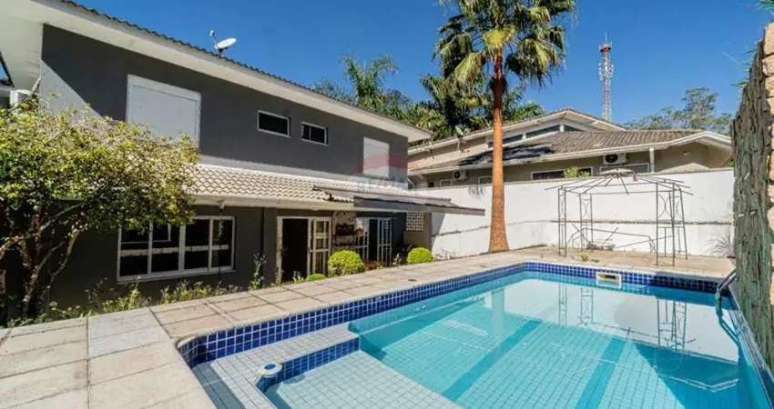 Casa em condomínio fechado com 4 quartos para alugar na Estrada Carlos Antônio Pereira de Castro, 2800, Jardim Caiapia, Cotia