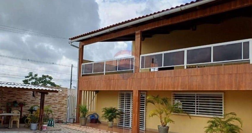 Casa Ampla com Vista Mar na Praia do Amor – 4 Quartos, 5 Banheiros, Piscina e Espaço Gourmet – Oportunidade Imperdível!