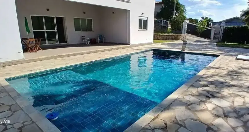 CASA COM 3 DORMITÓRIOS EM CONDOMÍNIO HORIZONTE AZUL II - ITUPEVA /SP