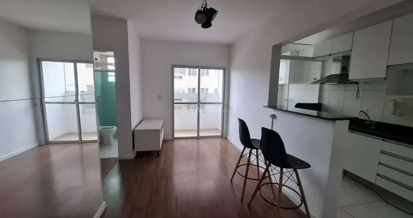 Fino apartamento semimobiliado para locação por 6 meses - abaixo do preço