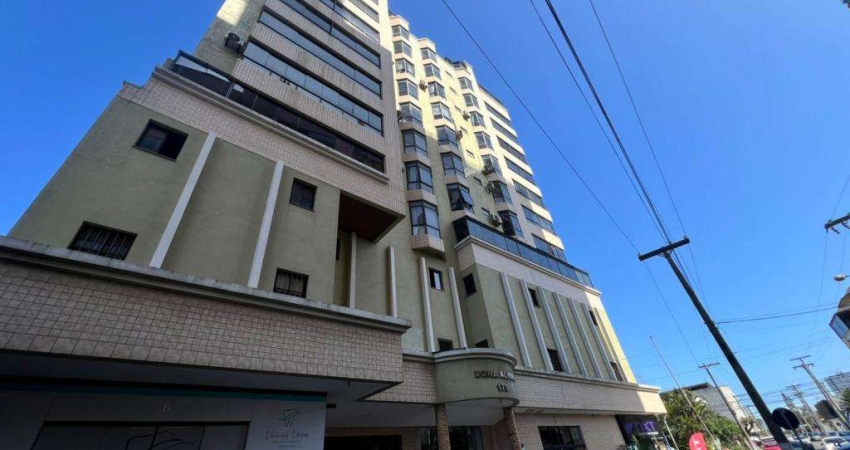 Apartamento 3 Dormitórios à venda no Bairro Centro com 149 m² de área privativa - 1 vaga de garagem