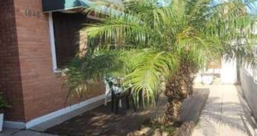 Casa 5 Dormitórios à venda no Bairro Centro com 154 m² de área privativa - 3 vagas de garagem