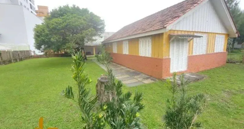 Casa com 3 quartos à venda na Avenida Flores Da Cunha, 1195, Centro, Tramandaí