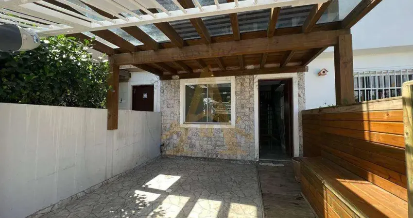Sobrado/ Duplex 2 Dormitórios à venda no Bairro Centro com 80 m² de área privativa - 2 vagas de garagem