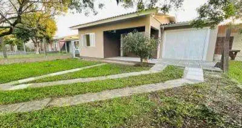 Casa 3 Dormitórios à venda no Bairro Nova Tramandaí com 72 m² de área privativa - 1 vaga de garagem