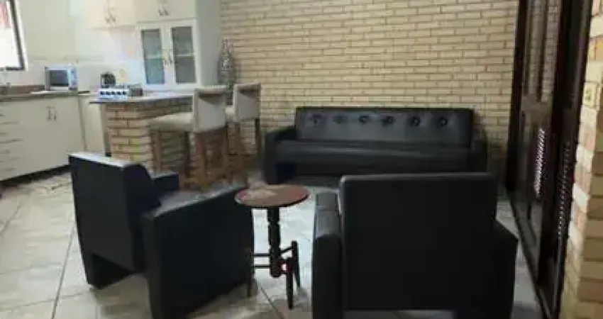 Sobrado/ Duplex 3 Dormitórios à venda no Bairro Centro com 85 m² de área privativa - 2 vagas de garagem