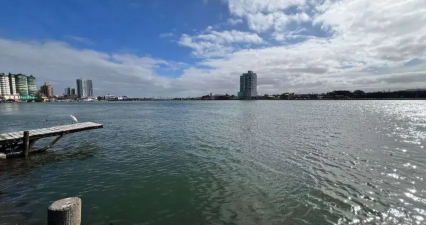 Casa 3 dormitórios à venda no bairro barra com 130 m² de área privativa - 2 vagas de garagem