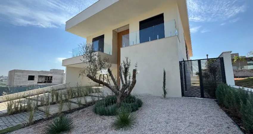 Casa Sobrado  à Venda no Residencial Arborais – Campinas 5 suites com piscina
