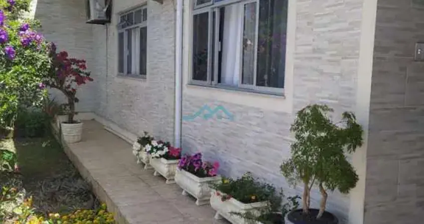 Casa com 3 quartos à venda na Rua São Benedito, 612, Serraria, São José