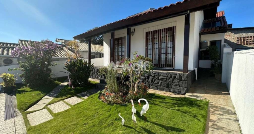 Casa com 4 quartos à venda na Rua Thiago da Fonseca, 441, Capoeiras, Florianópolis