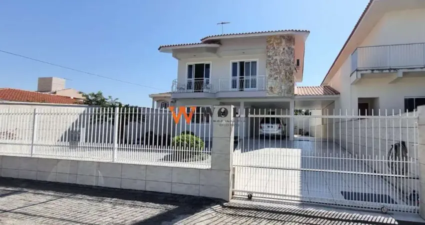 Casa com 3 quartos à venda na Rua Graciliano Carlos de Quadros, 64, Centro, Palhoça