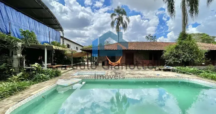 Sala comercial com 5 salas à venda na Avenida Dona Cherubina Viana, 1789, Granja Viana, Cotia