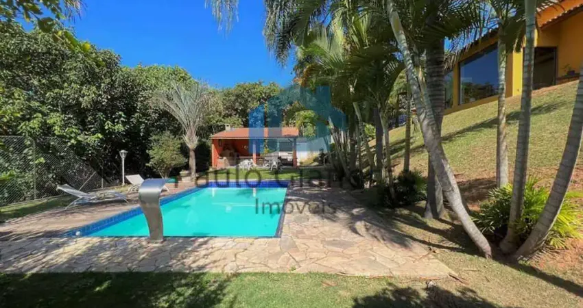 Casa térrea privativa c/ natureza, gourmet, piscina, linda vista!