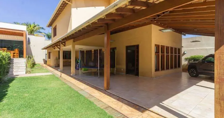 Linda Casa Alto Padrão com 4 quartos e espaço de lazer completo no coração do Bairro Ouro Preto