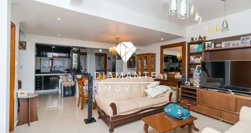 Casa com 3 quartos à venda na Rua Carlos Maximiliano Fayet, Hípica, Porto Alegre