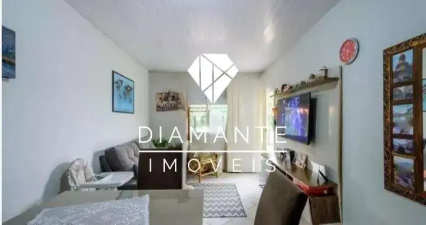 Casa com 2 quartos à venda na Rua Carlos Maximiliano Fayet, Hípica, Porto Alegre