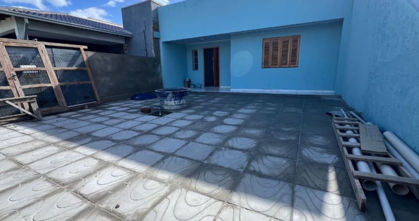 CASA NO CENTRO DE CIDREIRA, PERTO DA CONCHA ACÚSTICA
