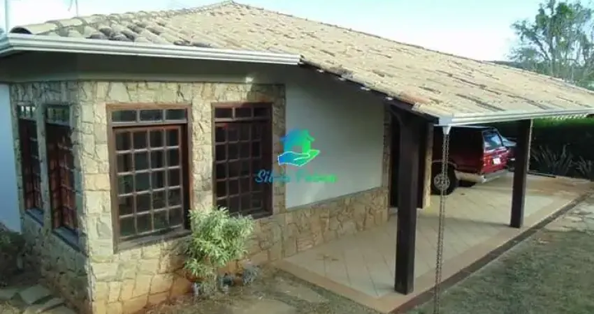 Casa em condomínio fechado com 4 quartos à venda no Condado Bouganville