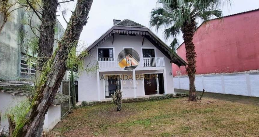 Casa com 4 quartos à venda no Leblon, Paranaguá 