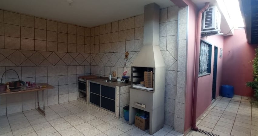 Casa com Edícula no Ipiranga