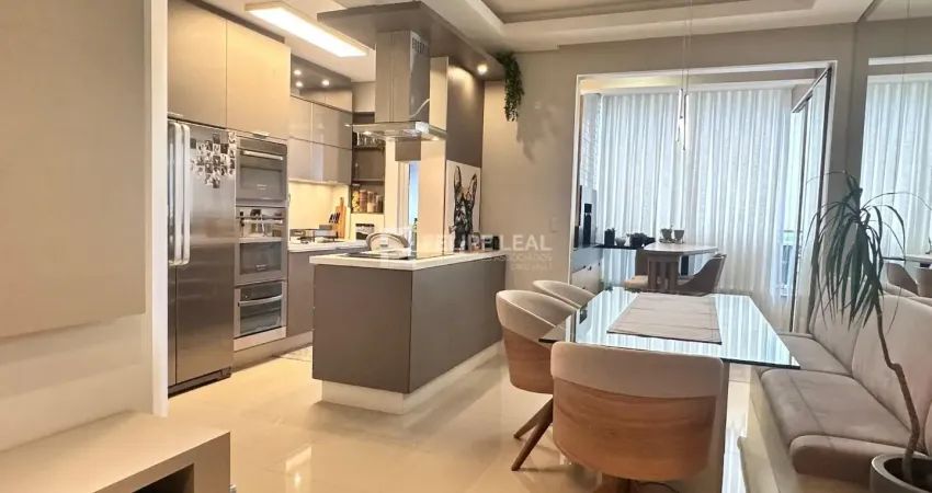 Apartamento com 02 dormitórios (01 suíte) no bairro estreito