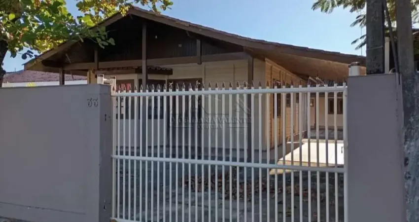 Casa com 3 quartos à venda na Rua Sereia, 33, Shangri-lá, Pontal do Paraná