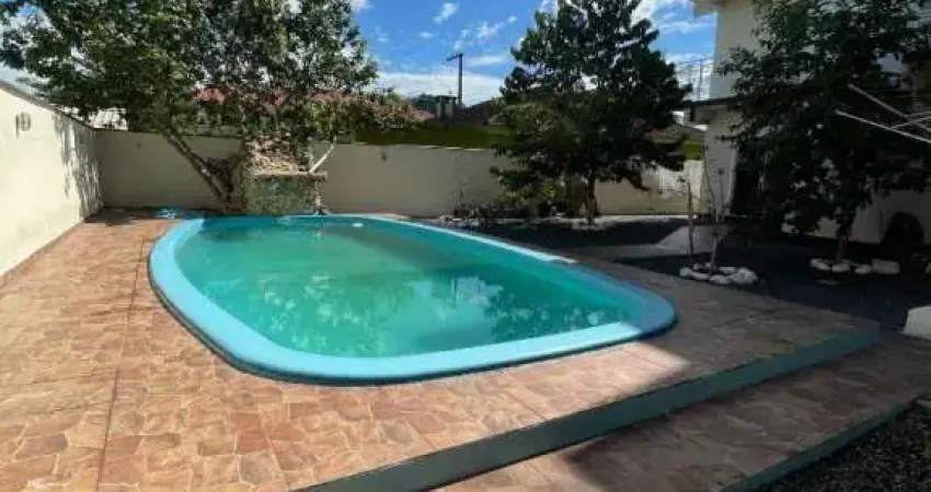 Casa com 5 quartos à venda no Boehmerwald, Joinville 