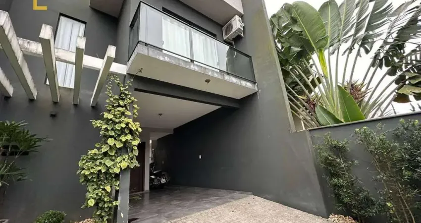 Casa com 3 quartos à venda na Vila Nova, Joinville 
