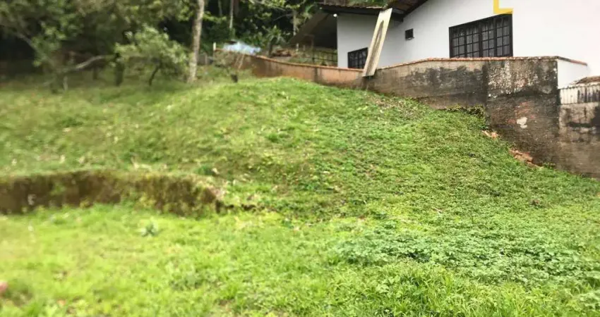 Terreno à venda, 1430 m² por R$ 650.000,00 - São Marcos - Joinville/SC