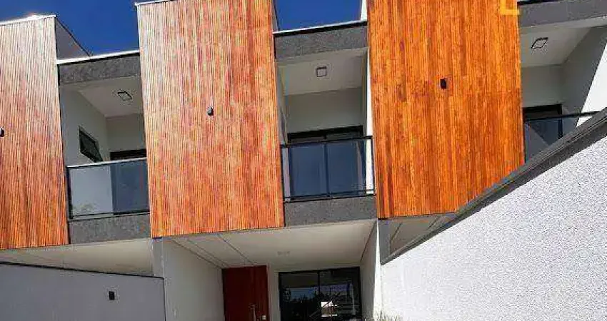Casa com 3 dormitórios à venda, 106 m² por R$ 584.000,00 - Iririú - Joinville/SC