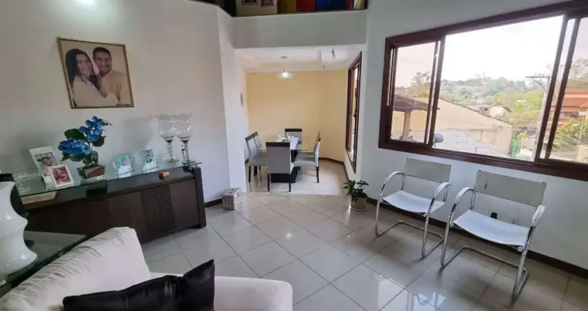 Asset Imóveis vende casa com 3 quartos (1suíte) , 262m², por R$ 650.000,00 - Sape - Niterói/RJ