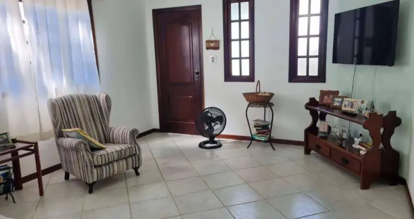 Asset Imóveis vende casa duplex com 5 quartos (1suíte), 500m². R$ 1.000.000 (residencial) - Itaipu