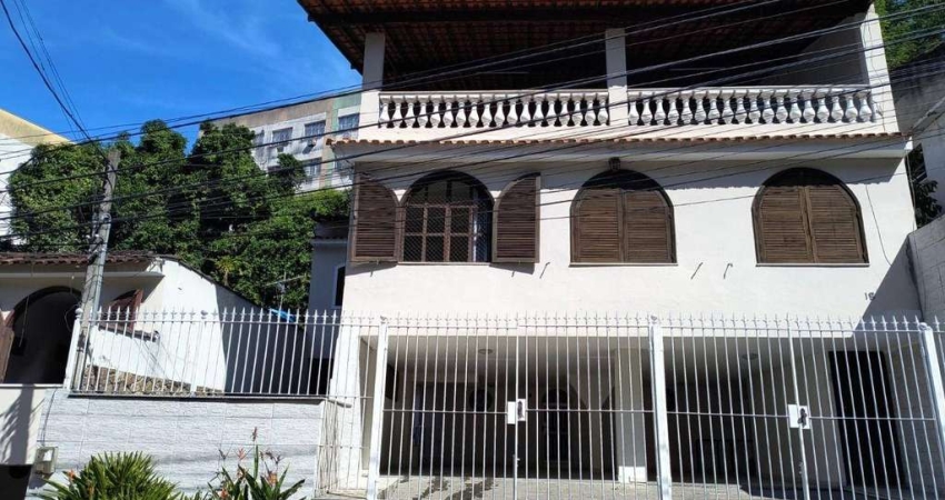 Asset Imóveis vende casa triplex com 4 quartos (1suíte), 203m², por R$ 430.000 - Fonseca - Niterói/RJ