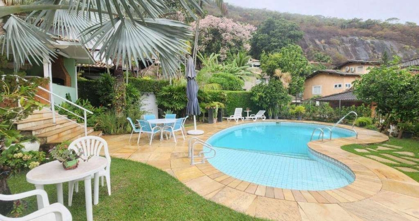 Asset Imóveis vende casa duplex Alto Padrão em Itacoatiara, com 5 quartos (2suítes sendo 1 master), 580m², por R$ 2.800.000