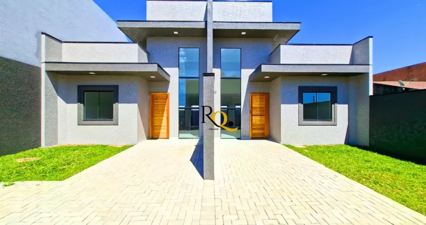 Casa nova em condomínio  pé direito elevado 3 quartos  e churrasqueira bairro sítio cercado