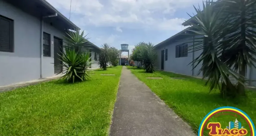 Casa em Condomínio para Venda em Caraguatatuba, Martim de Sá, 2 dormitórios, 1 banheiro, 1 vaga