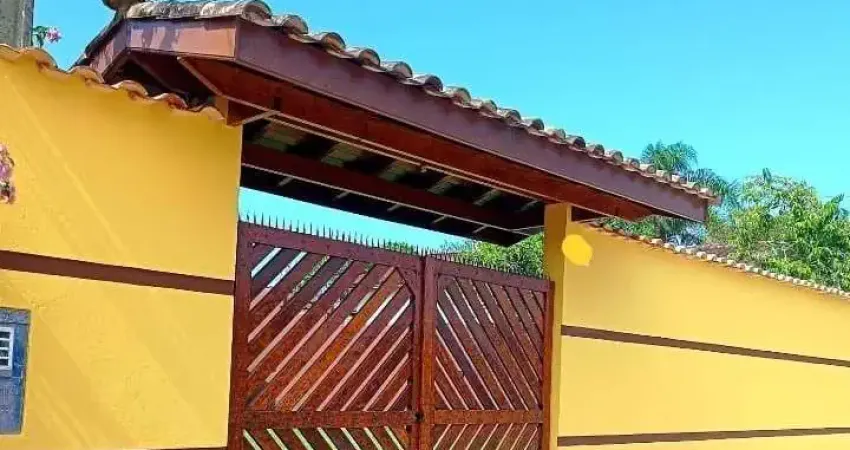 Sobrado para Venda em Caraguatatuba, Pontal Santa Marina, 3 dormitórios, 2 banheiros, 4 vagas
