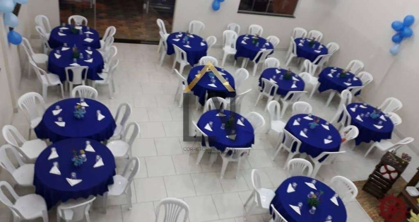 Excelente Casa para venda com piscina e salão de Festas no Barreiro com Doc