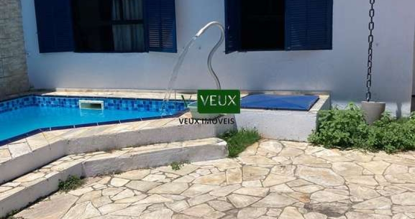 Excelente casa à venda Martim de Sá, Caraguatatuba-SP, com piscina