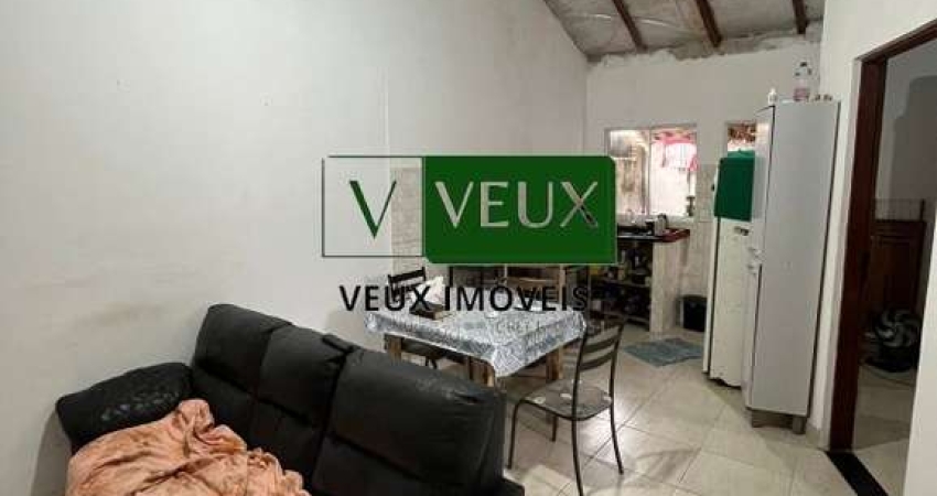 CASA PARA VENDA NO BAIRRO JARDIM CASA BRANCA. CASA COM 2 QUARTOS, SALA, COZINHA E UM BANHEIRO SOCIAL.