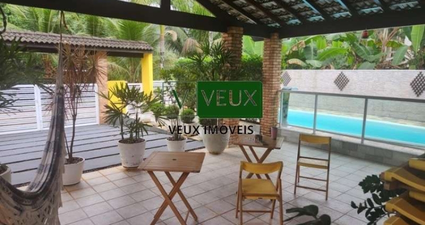 VENDO Casa dos Sonhos com Piscina e Área de Lazer no Condomínio Mar Verde, Próximo à Praia da Mococa