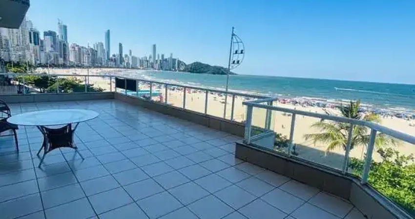 Apartamento diferenciado Frente Mar - Balneário Camboriú/SC