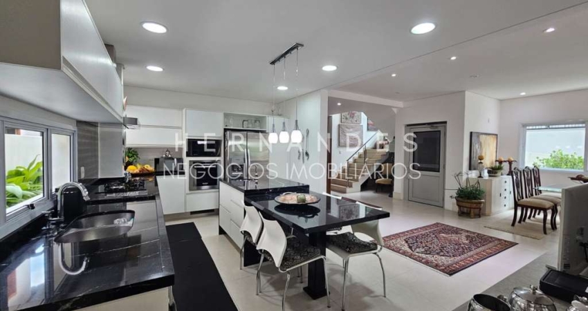 Espetacular Casa em Condomínio à Venda em Alphaville, Santana de Parnaíba-SP: 5 Quartos, 3 Suítes, 3 Salas, 6 Banheiros - Imperdível!