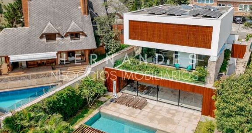 Imperdível Casa de Luxo em Alphaville-SP: 4 suítes, piscina aquecida, automação e design exclusivo!