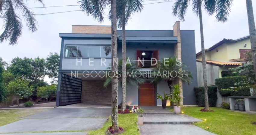 Casa moderna completamente mobiliada com piscina aquecida em condomínio fechado Santana de Parnaiba Alphaviille