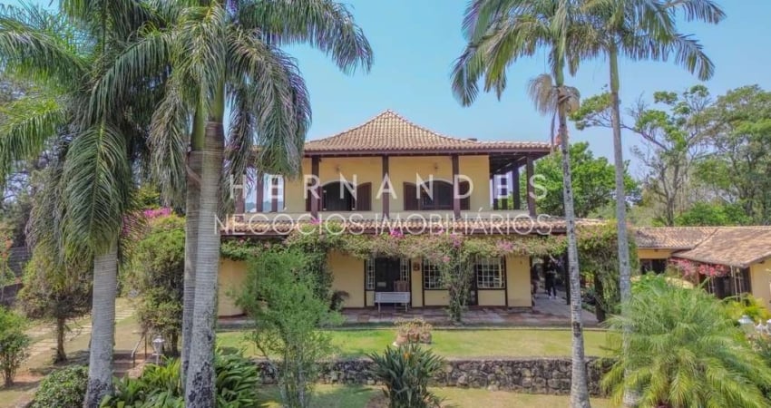 Casa estilo chácara luxuosa casa na AldSantana de Parnaíba-SP,  15 vagas de garagem e 4.00?,00 m² de área documentação ok