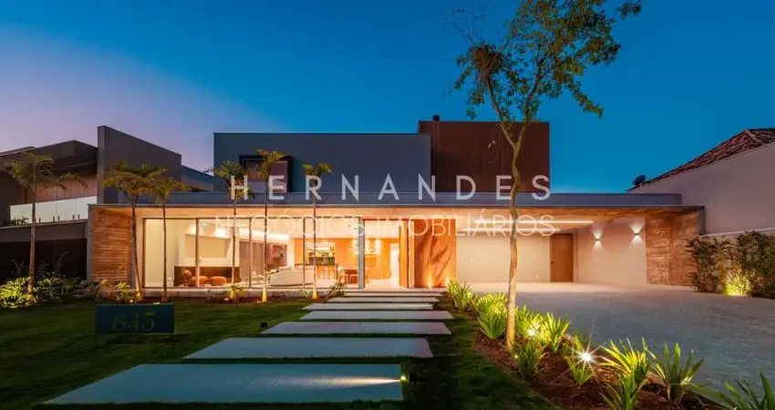 Casa de Luxo em Condomínio - SP  5 Quartos, 5 Suítes, 3 Salas, 7 Banheiros, 3 Vagas - Projeto Exclusivo!