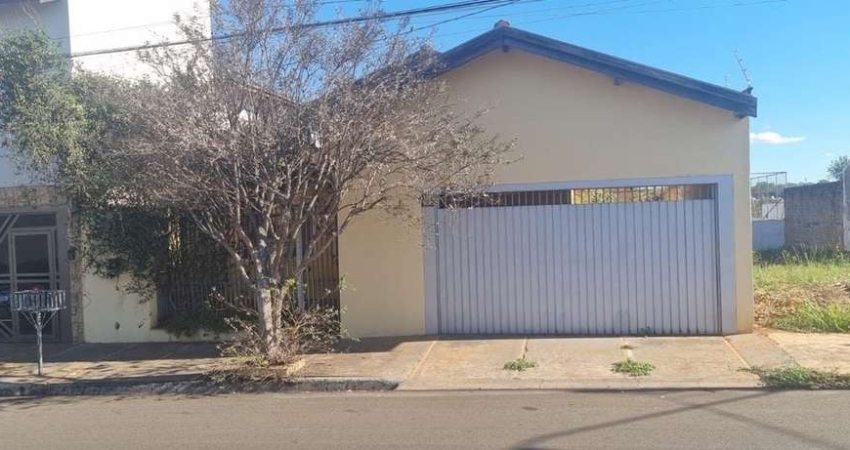 Casa 3 dorm no Jd Aeroporto